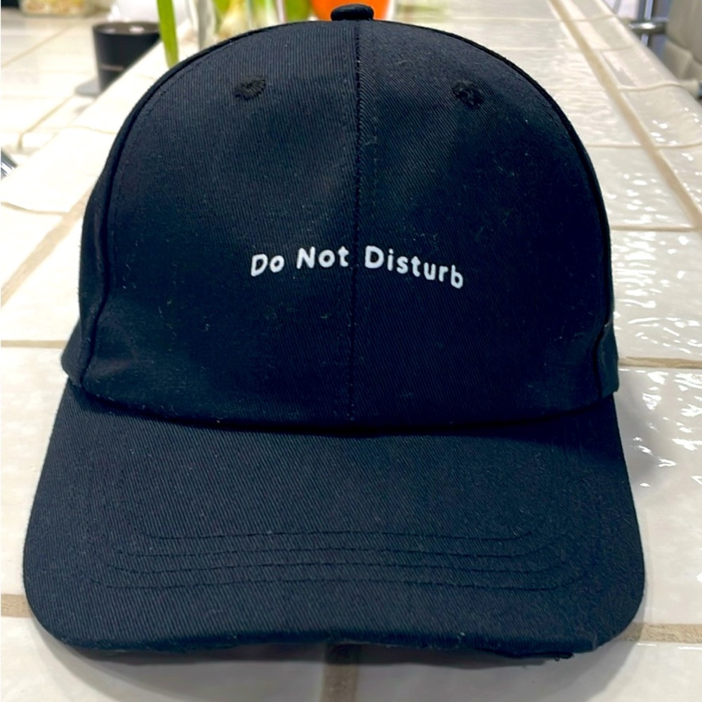 Awesome Dad hat! Black, adjustable strap in back